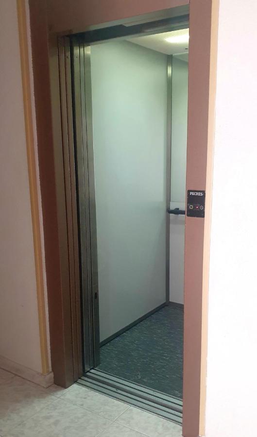 Apartamento Parque Sur グアルダマル・デル・セグラ エクステリア 写真